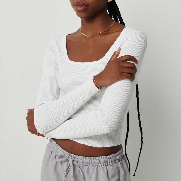 3/$45 Ardene Squareneck sweater 3/4 sleeves - Picture 2 of 4